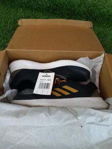 adidas UK7 shoes
