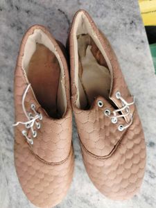 Quilted Brown Casual Shoes