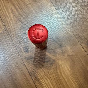 charlotte tilbury revolution matte red lipstick