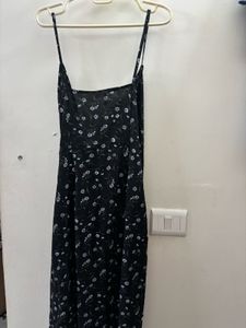 H&amp;M Chic Floral Print Wrap Dress