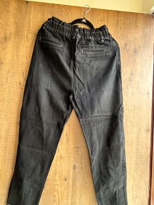 Black Elastic Waist Jeans