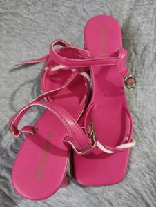 Dressberry Heels