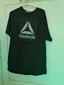 Reebok Black Graphic T-Shirt