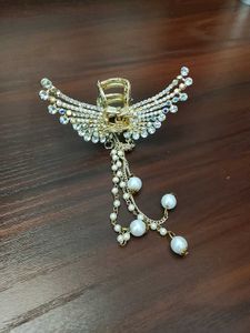 Elegant Pearl & Crystal Hair Claw Clip