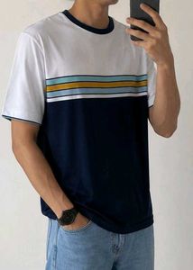 white and blue T-shirt