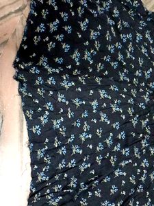 💚💙BLACK FLORAL SKIRT