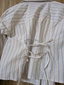 Fitted crop shirt