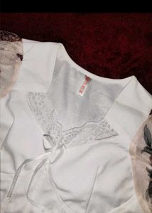 Chic White Lace Trim Corset Top