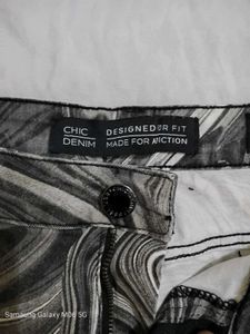 Stylish Abstract Print Jeans