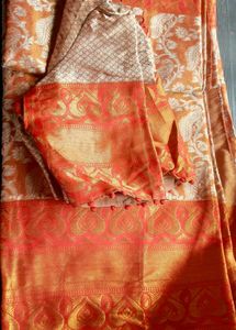 Kanjeevaram Style Silk Saree With Blouse