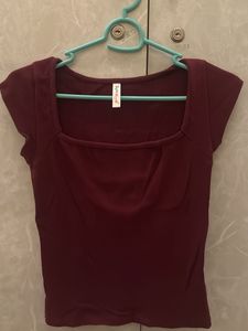 burgundy square neck top