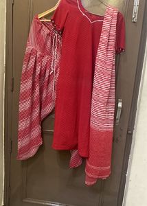 Red Ethnic Kurta Set with Dupatta