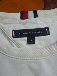 Tommy Hilfiger Logo Sweatshirt