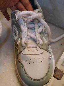 Chunky Vintage Style Sneakers