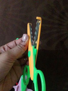 set of 4 designer scissor