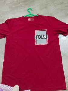 Man soft cotton Maroon t shirt round neck, M, size