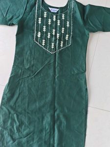 Elegant Green Embroidered Kurta