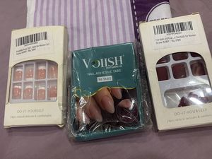 Artificial Nails &amp; Adhesive Tabs