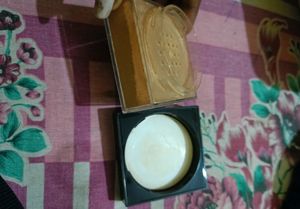 Maybelline Fit Me Loose Powder ..Shade-30