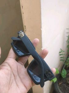 Stylish Black Square Sunglasses