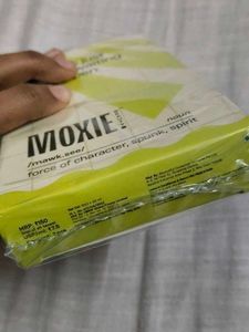 Moxie Weightless Leave-in Conditioner &amp; Serum❤️