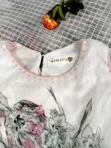 💖 Beautiful Floral Print White Dress 🎀