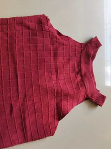Chic Red Textured Halter Top