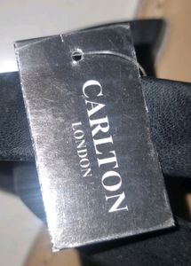 Women Carlton London Slippers