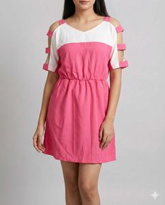 🎉SALE🦩Cute Pink &amp; White Mini Dress