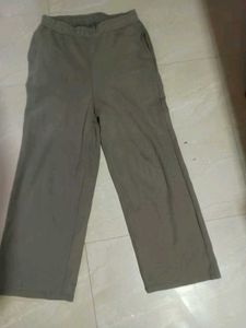 baggy sweatpant