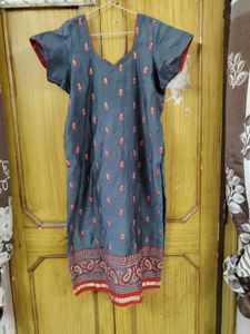 Elegant Grey Kurta with Red Paisley Border