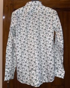 Men's Floral Print Button-Down Shirt