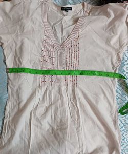 Elegant cream Embroidered Kurta