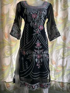 Pakistani Kurti With Pant