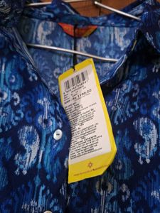 Stylish Blue Paisley Print Tie-Front Top