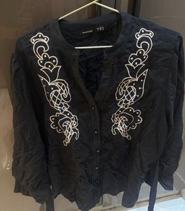 Elegant Black Kurta with White Embroidery