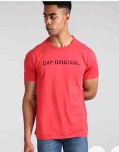 Gap Men's Casual Tshirt. New With Tag.