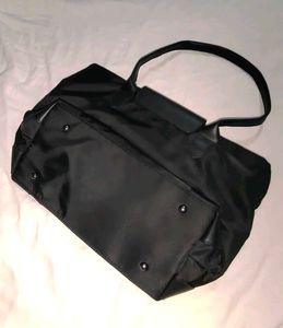 Practical black medium-size tote bag