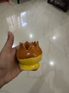 Cute Ceramic Lotus-Shaped Decor