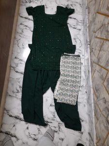 Elegant Green Embroidered Salwar Suit