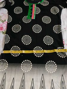 Stylish Black &amp; White Printed Kurta