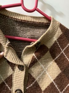 Argyle Pattern Cropped Cardigan