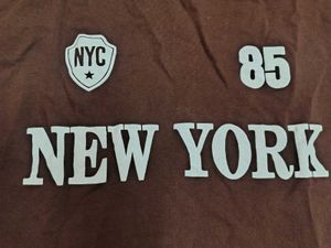 Brown New York Graphic T-Shirt unisex