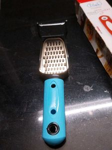 Tilak 2-in-1 Peeler &amp; Grater