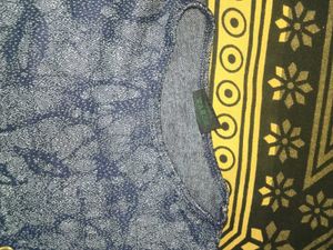 fitted navy blue top
