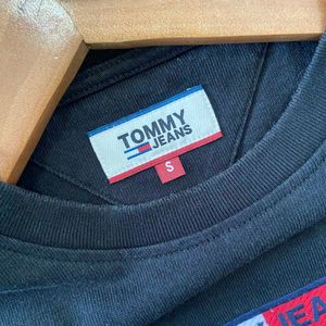 Tommy Jeans Logo Tee