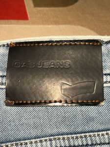 Title: Men’s Classic  Jeans | Size 34 Waist