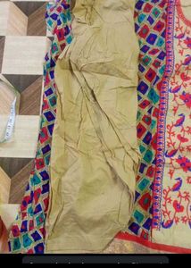 Embroidered suit with Floral Motifs