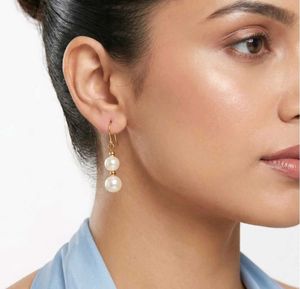 Elegant Pearl Necklace &amp; Earring Set