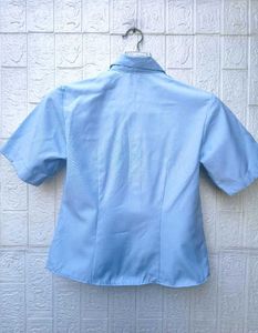 New with tag Light Blue Short Sleeve Shirt